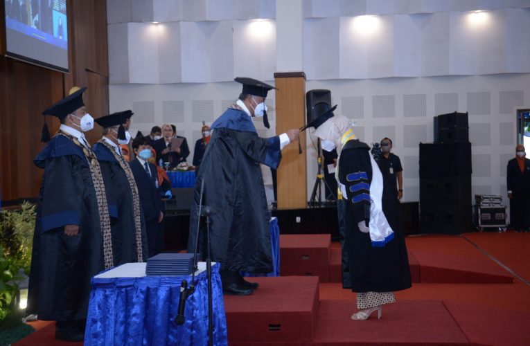Wisuda UNY Merupakan Bagian Penting Membangun SDM Unggul