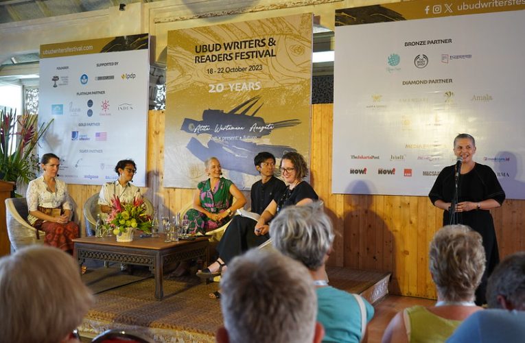 Duta Besar Penny Williams Rayakan Ubud Writers and Readers Festival 2023