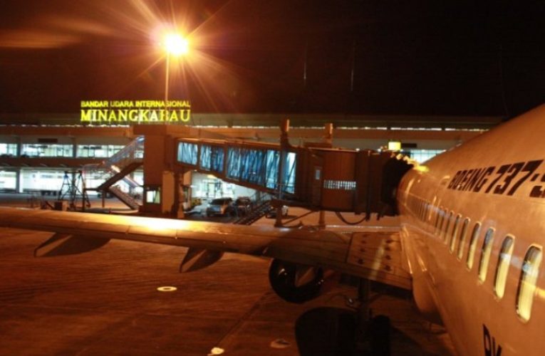 Gunungapi Marapi Meletus, Bandara Internasional Minangkabau Sumatera Barat Ditutup