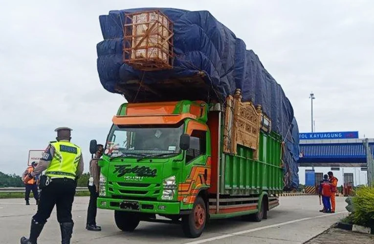 Pustral UGM Dukung Pemerintah Terapkan Zero ODOL, untuk Meningkatkan Keselamatan Berkendara di Jalan Raya