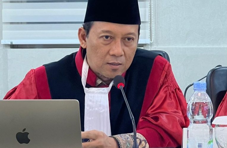 Kecamuk di Iran, Gus Hilmy: Dunia Tidak Boleh Dikuasai Logika Perang