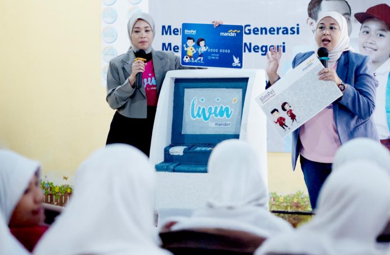 Semangat Hari Pendidikan Nasional, Bank Mandiri Akselerasi Inklusi Keuangan dan Literasi di Kalangan Pelajar