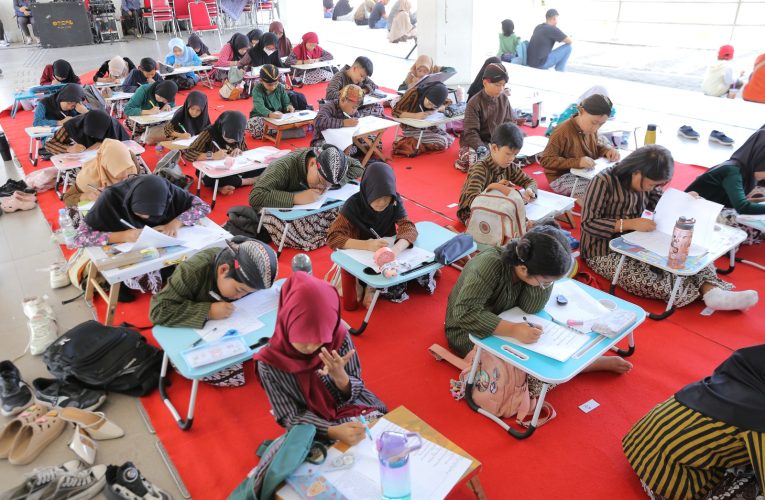 Saat Generasi Z Menemukan Cara Baru Mencintai Bahasa Jawa