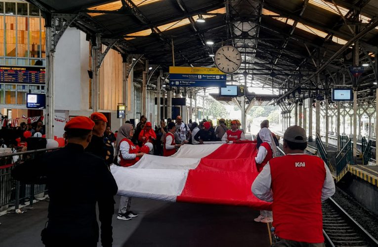 Semarakkan HUT ke- 81 Kemerdekaan RI, KAI Daop 6 Yogya Ajak Penumpang Rayakan di Stasiun Tugu  
